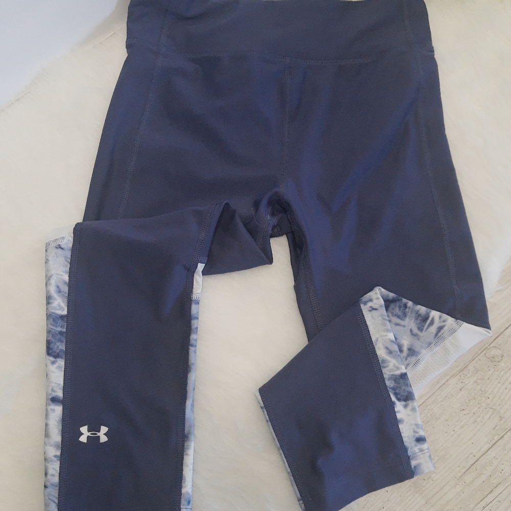 Under Armour Heather Compression Capri Leggings. - image 8